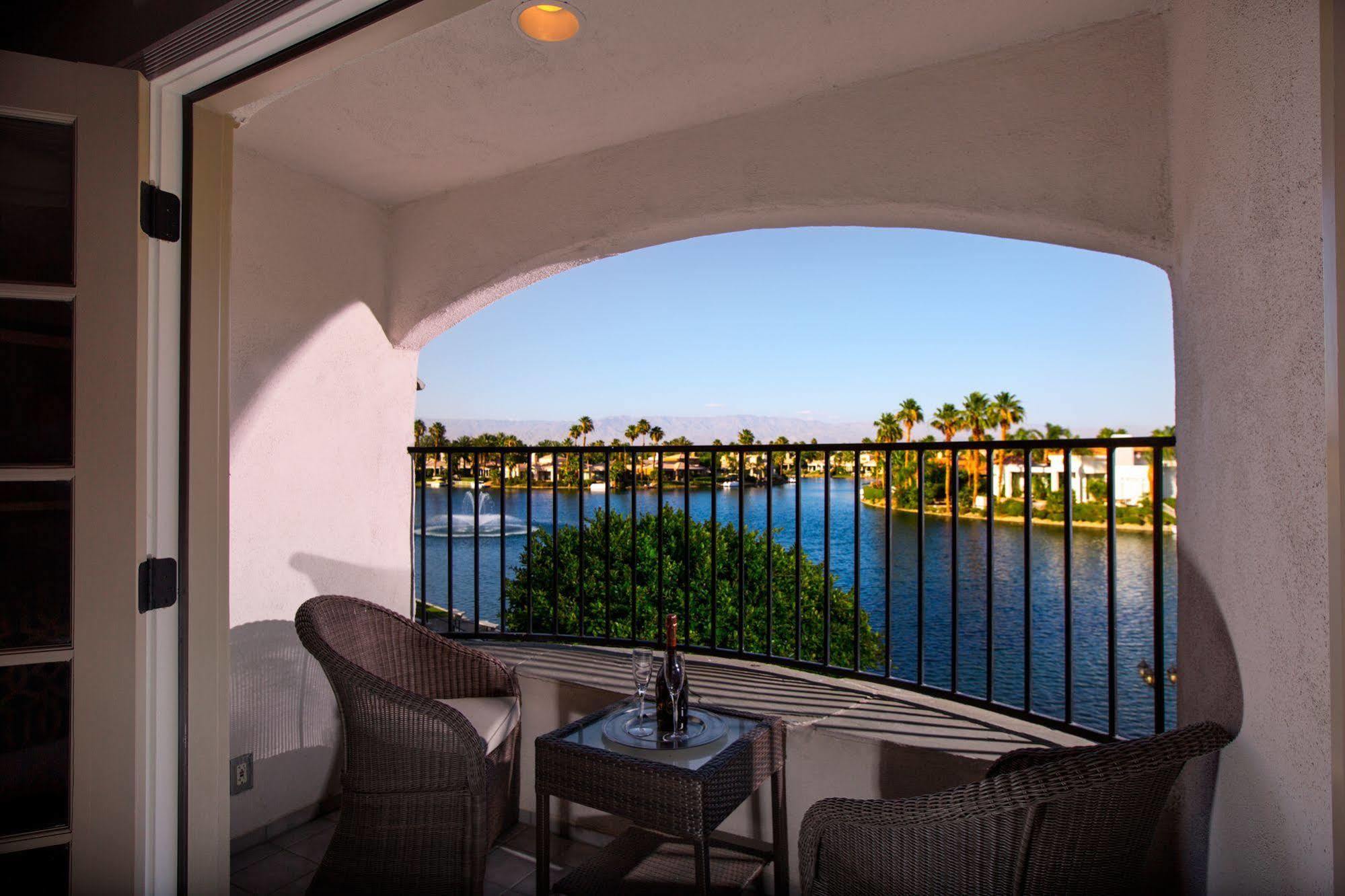 The Chateau At Lake La Quinta Exteriér fotografie